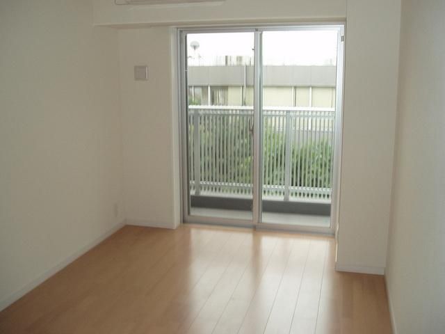 居室・リビング　室内