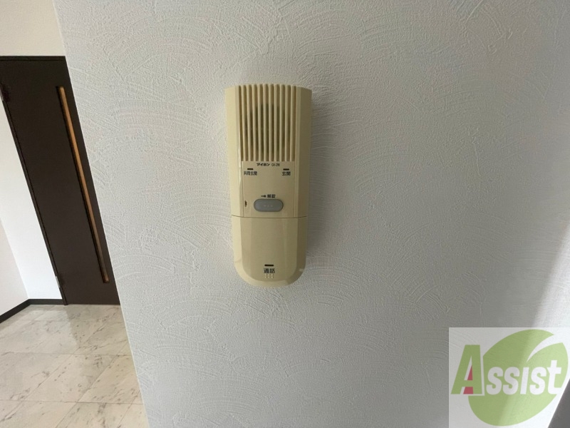 セキュリティ　インターホンは通話ができるので急な訪問があっても安心です。