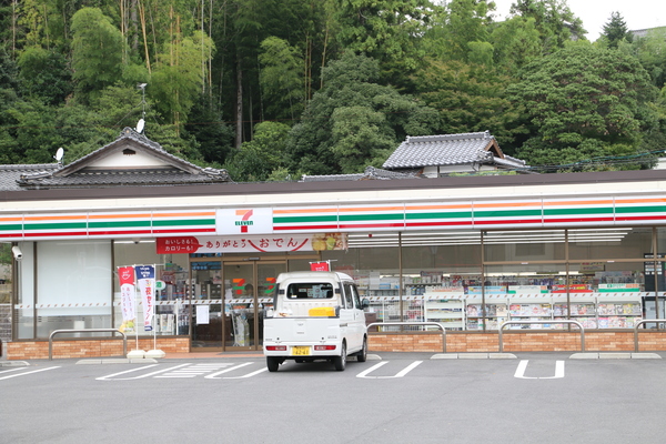 コンビニ　セブンイレブン松江東奥谷町店（コンビニ）まで466m