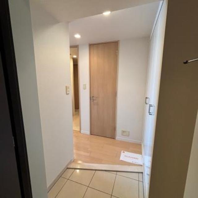 玄関　※写真は同タイプ住戸です。