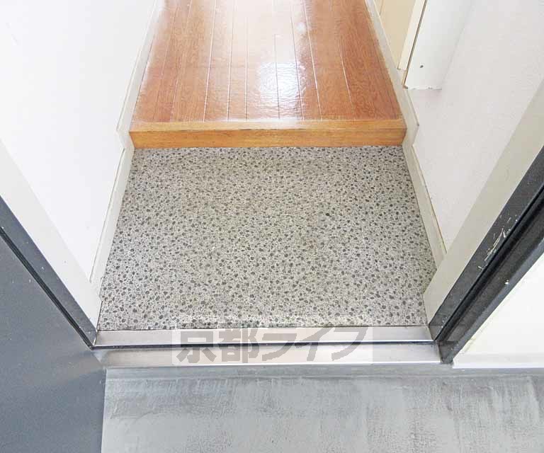 玄関　丁度良いサイズの玄関です