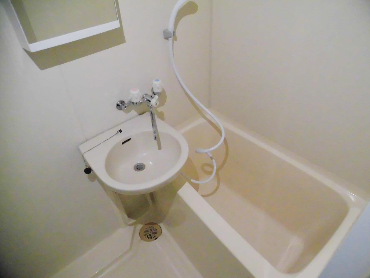 バス・シャワールーム　浴室