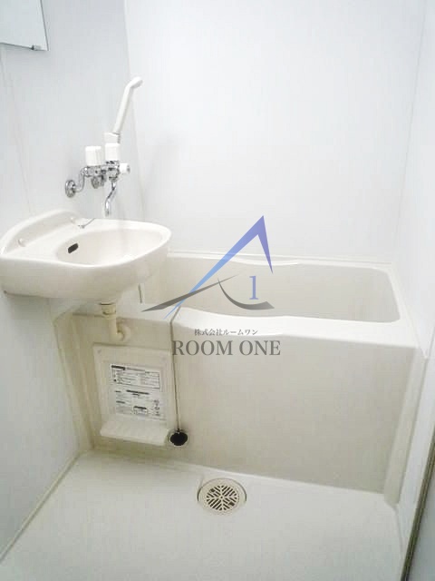 バス・シャワールーム　お風呂です。