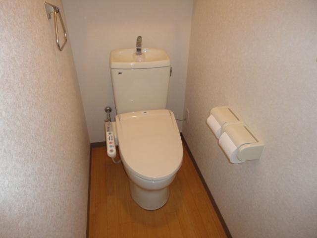 トイレ　シャワー付トイレ（イメージ）