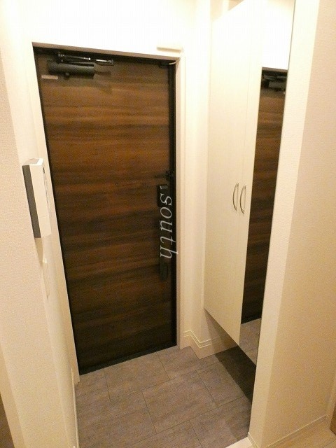 玄関　シューズＢＯＸ付きの玄関