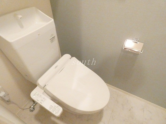 トイレ　ウォシュレット付きのトイレ