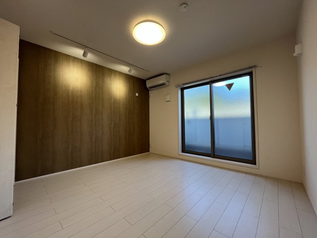 居室・リビング　エアコン付きで初期費用を抑えられます♪