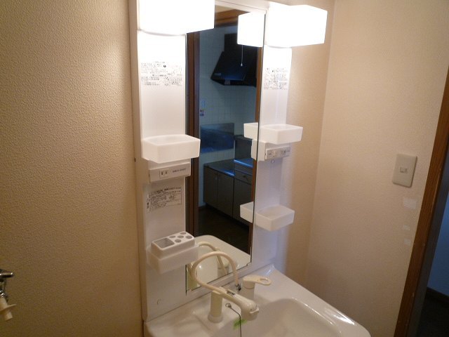 洗面設備　洗面化粧台