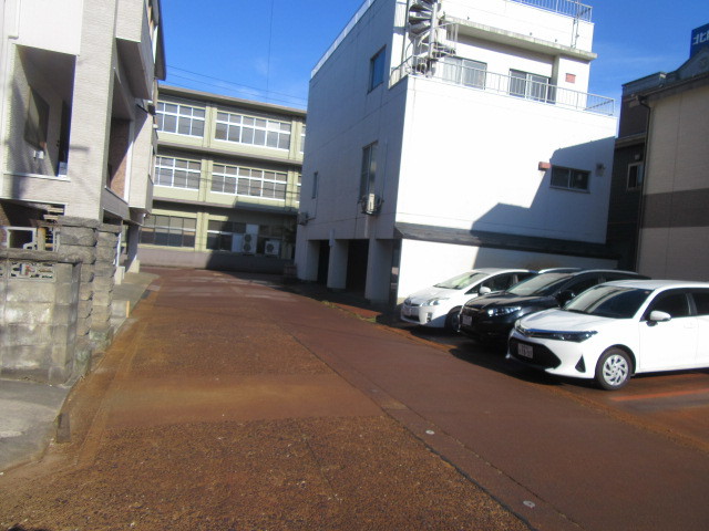 その他　前面道路（その他）まで0m