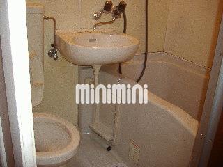 バス・シャワールーム　コンパクトなバス