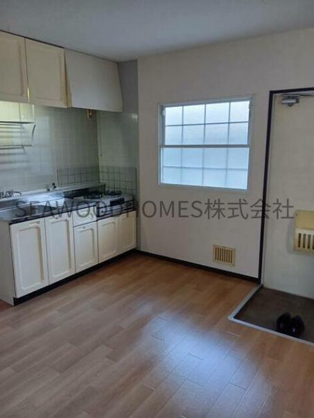 キッチン　ダイニングキッチンです。