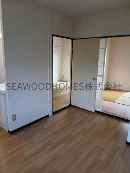 居室・リビング　それぞれの和室です。