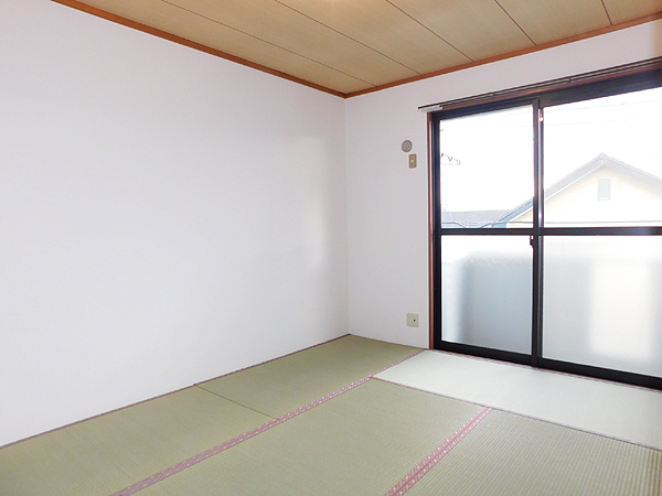 その他　和室6帖！押入もございます！