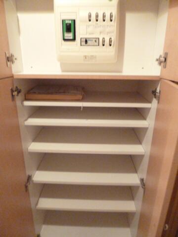 収納　シューズボックス