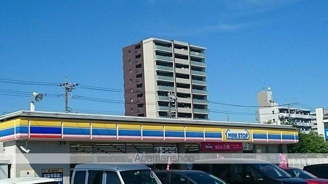 コンビニ　ミニストップ（コンビニ）まで450m