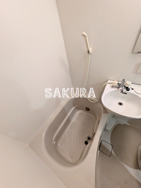 バス・シャワールーム　嬉しい追い焚き機能付き♪
