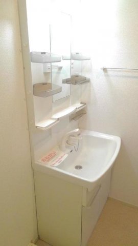 洗面設備　忙しい朝には欠かせない洗面所です
