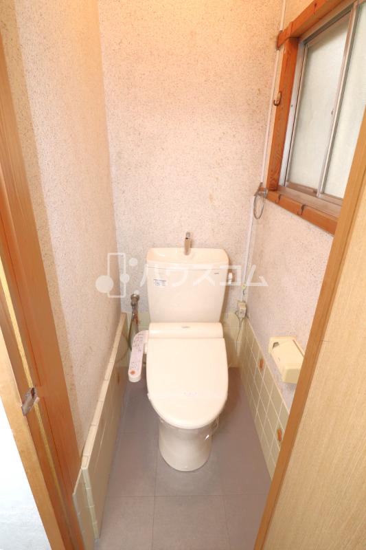 寝屋川市点野4丁目6-6 貸家のトイレ写真