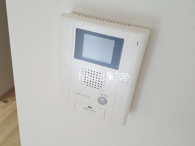 セキュリティ　ＴＶモニターホン！オートロックの解除も可能ですよ♪