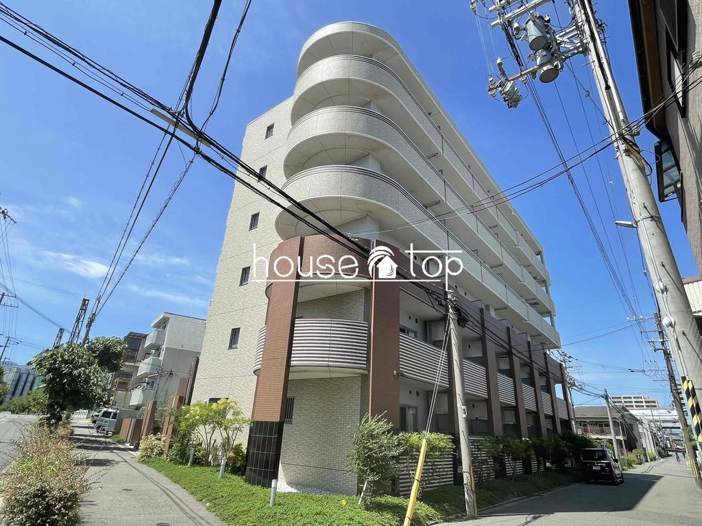 建物外観　オートロック・エレベーター・防犯カメラ完備！築浅マンション♪