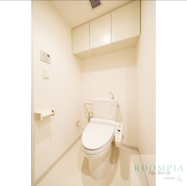 トイレ　※同タイプの別のお部屋です。