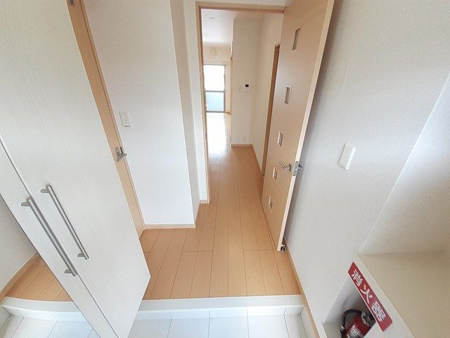 玄関　現状優先