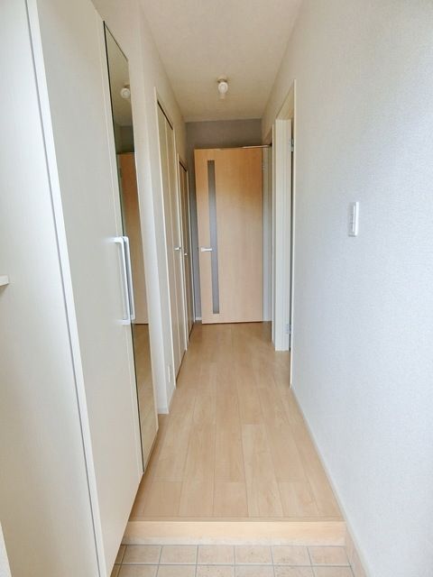 玄関　☆玄関前廊下☆