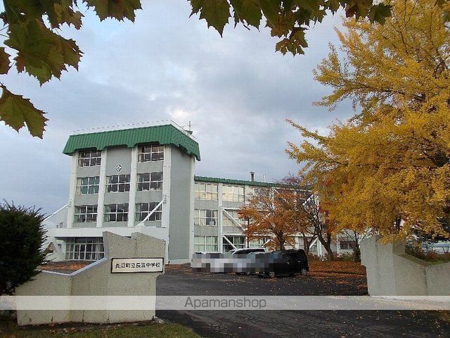 中学校　長沼中学校（中学校）まで1100m