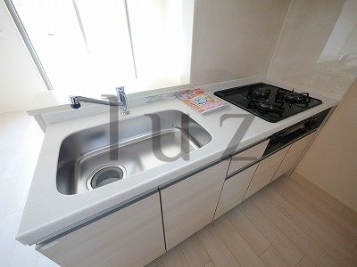 キッチン　3口コンロのシステムキッチン！