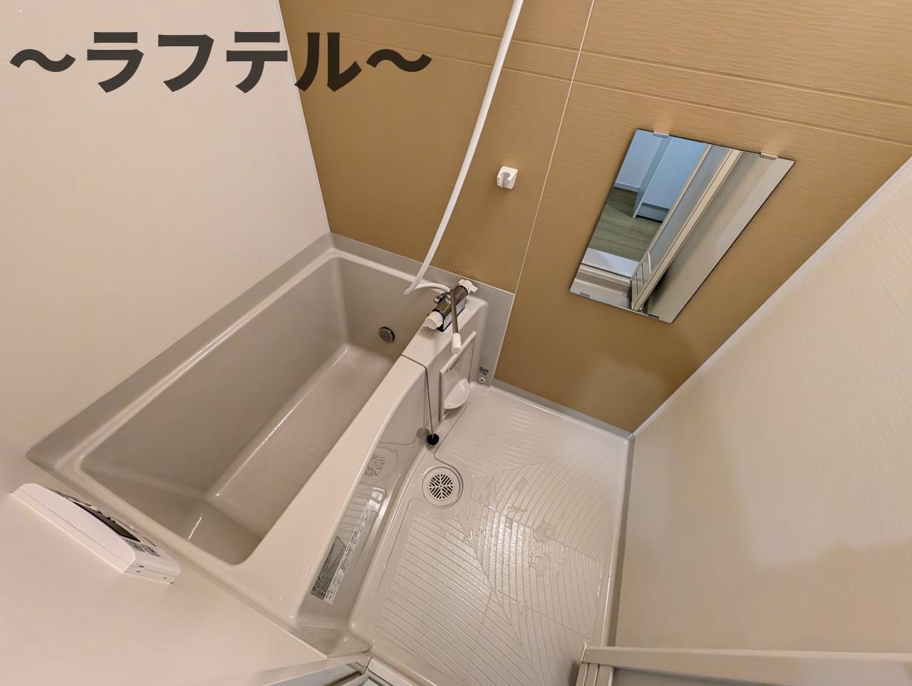 バス・シャワールーム　同メーカー施工　別部屋イメージ写真