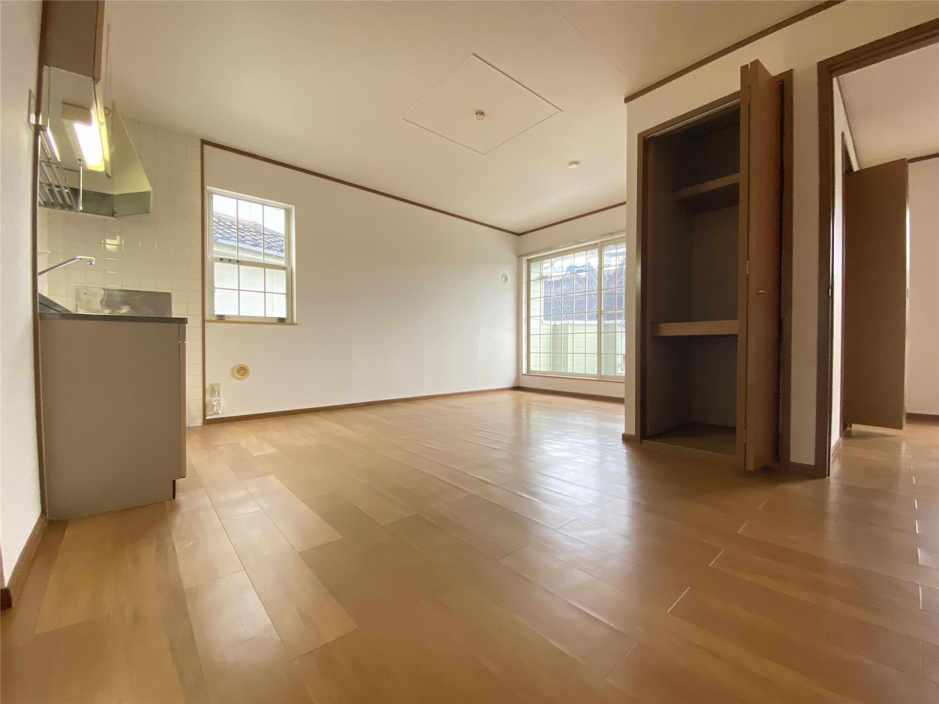 居室・リビング　２階角部屋で２面採光のリビング11.7帖♪