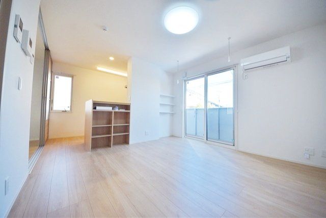 居室・リビング　タウンハウジング府中店まで