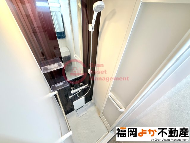 バス・シャワールーム　【福岡よか不動産】使いやすいシャワールームとなっています