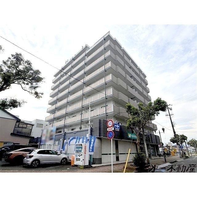 エントランス　建物外観