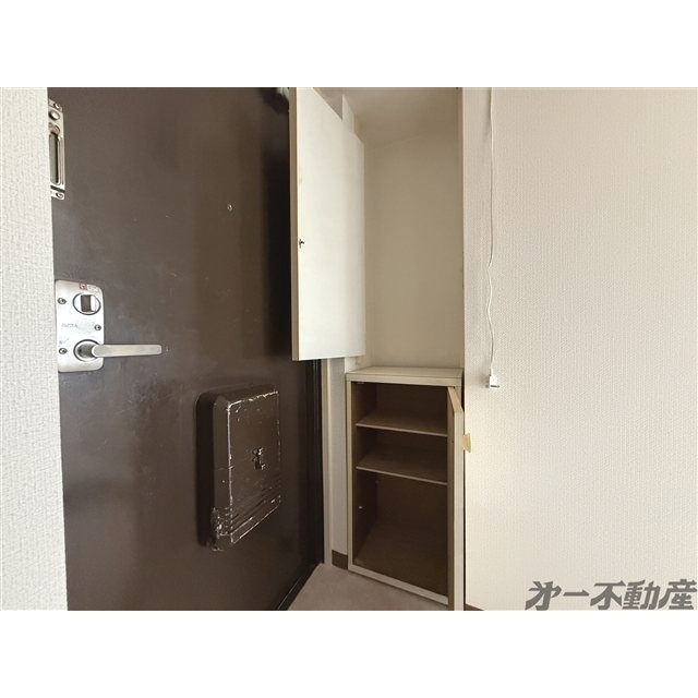 収納　シューズボックス