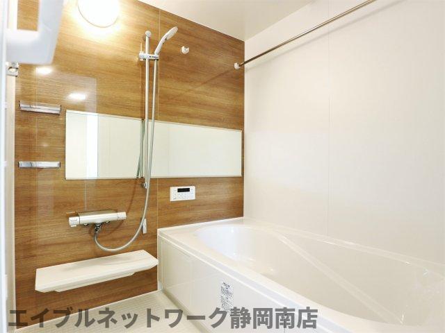 バス・シャワールーム　きれいなお風呂です