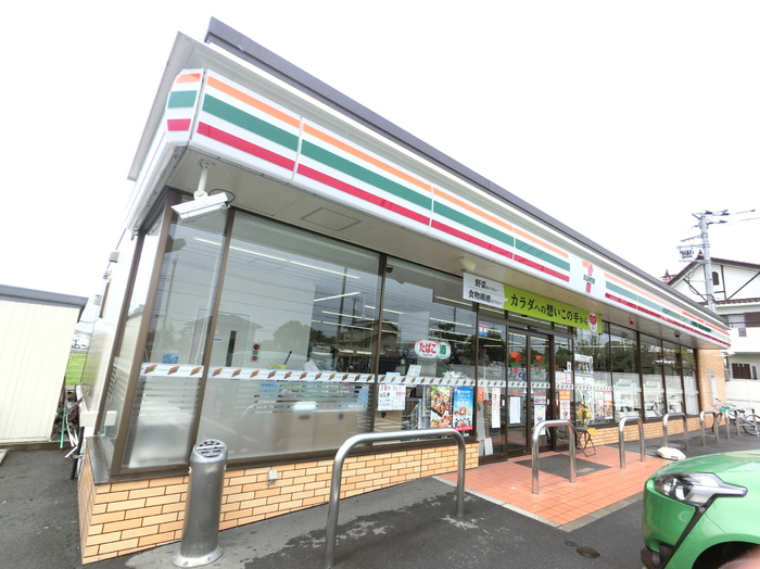 コンビニ　セブンイレブン高崎下中居町西店（コンビニ）まで438m