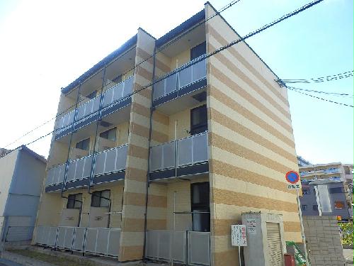 【レオパレス長橋タウンの建物外観】