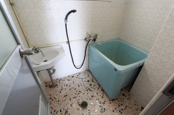 バス・シャワールーム　※他部屋の写真です。