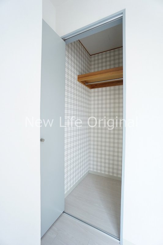 収納　丈の長いお洋服も掛けて収納できます☆