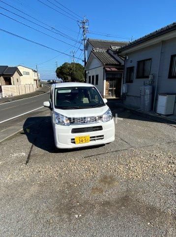 【ドギーピープルの駐車場】