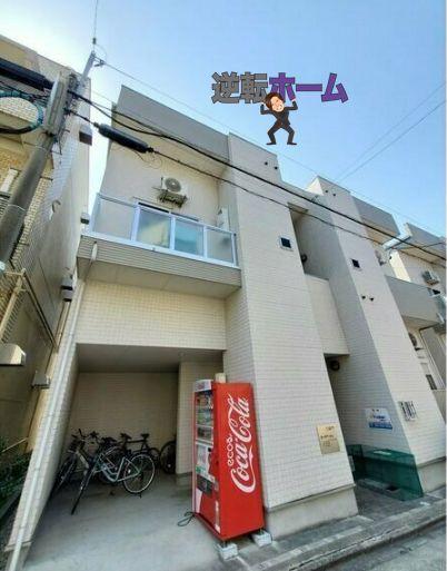 【カーサ　アージョの建物外観】