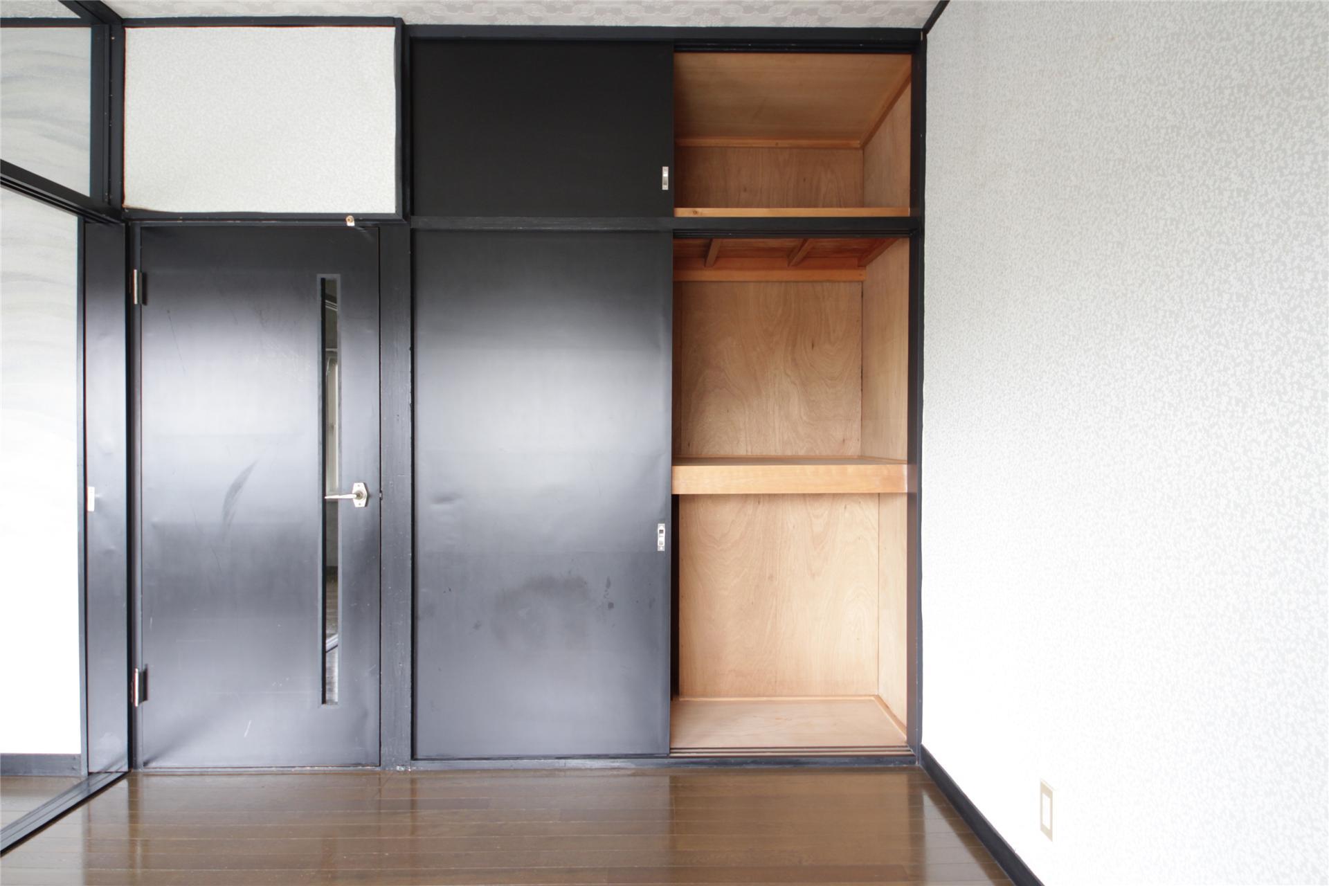 収納　たっぷりしまえる押し入れタイプ♪