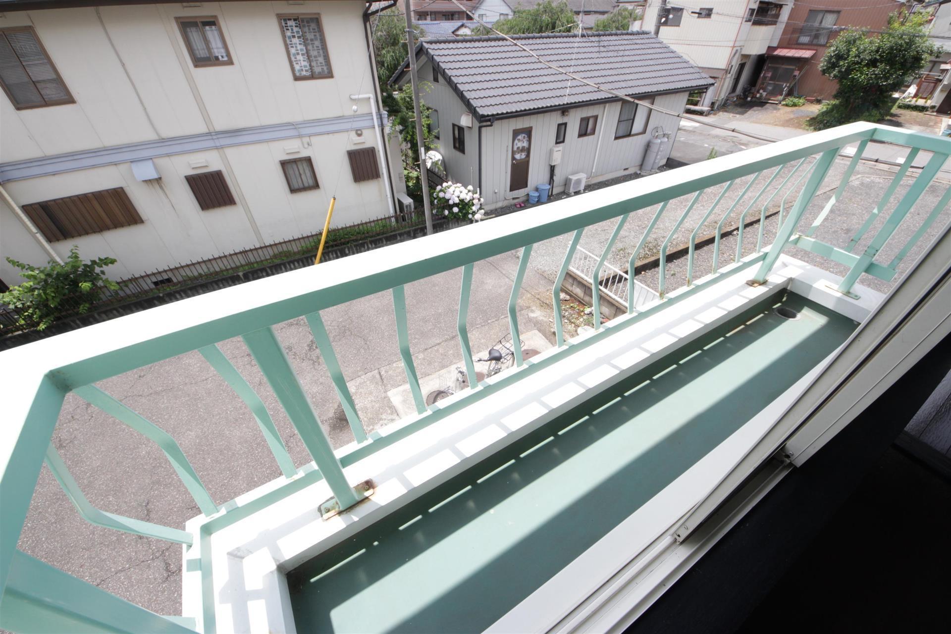 バルコニー　お洗濯物が外干しできます！