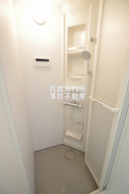 バス・シャワールーム　コンパクトで使いやすいシャワールーム♪