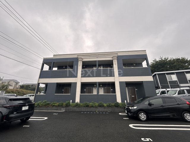 建物外観　ウィング