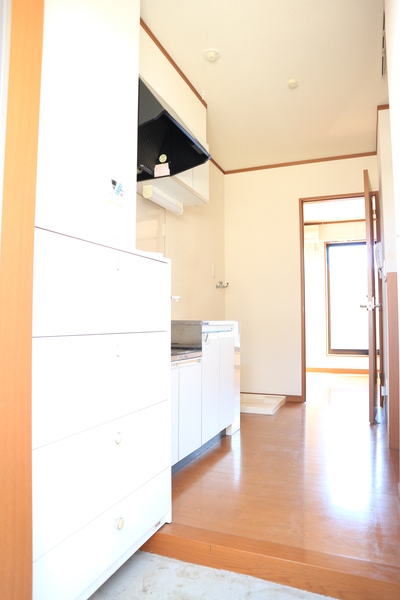 玄関　下駄箱あります