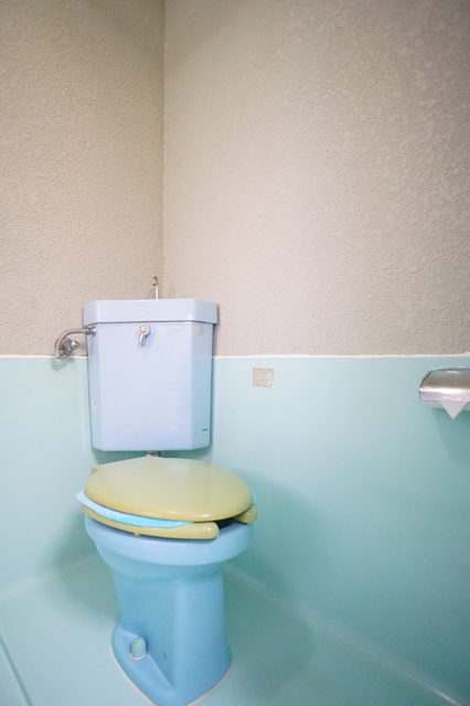 トイレ　バストイレが一緒になってるとお掃除がしやすいです♪