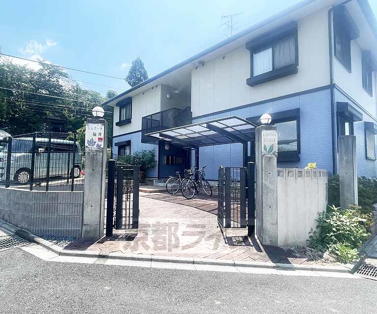 建物外観　全室角部屋のハイツです・