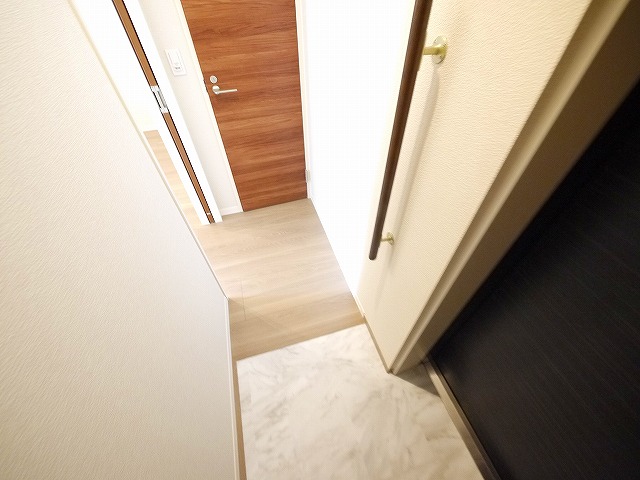 玄関　収納もある玄関です